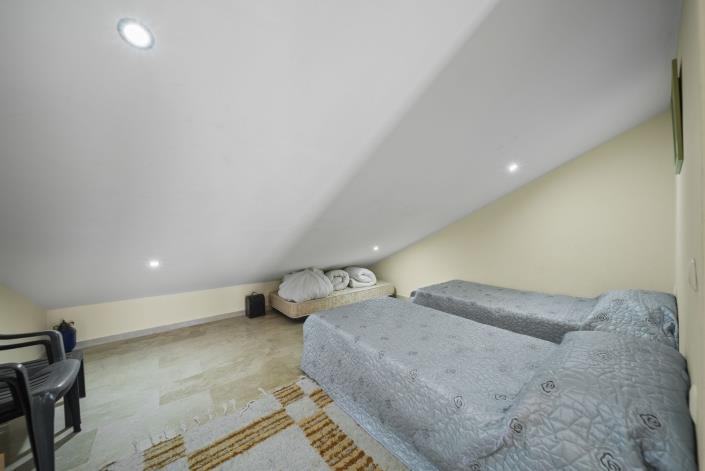 Image No.24-3 Bed Townhouse for sale