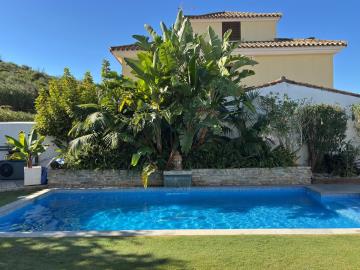 5 Bed Villa / Detached for sale