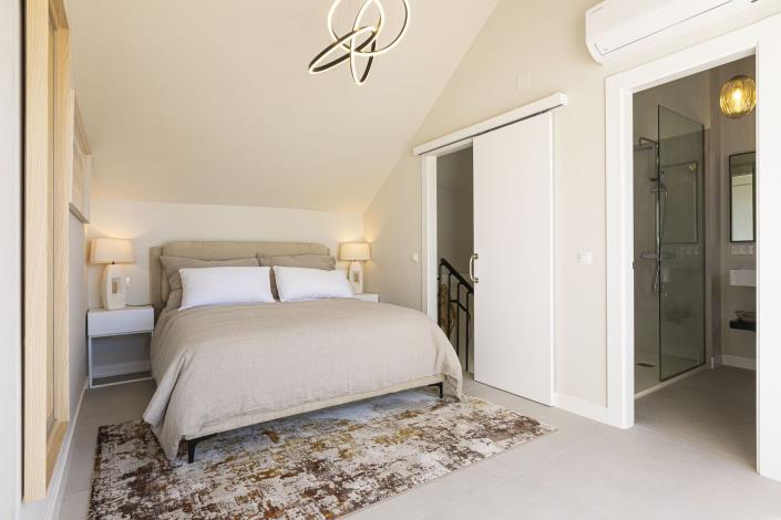 Image No.10-3 Bed Duplex for sale