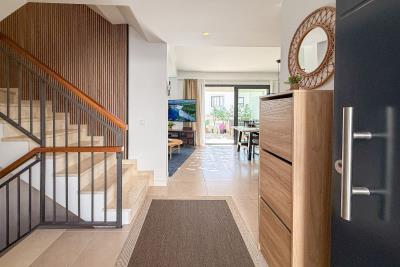 8-486e0113f924038db3f76992aac3bb44