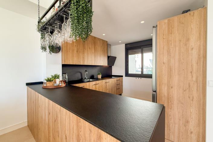 Image No.13-3 Bed Townhouse for sale