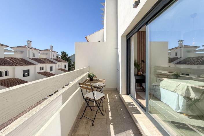 Image No.28-3 Bed Townhouse for sale