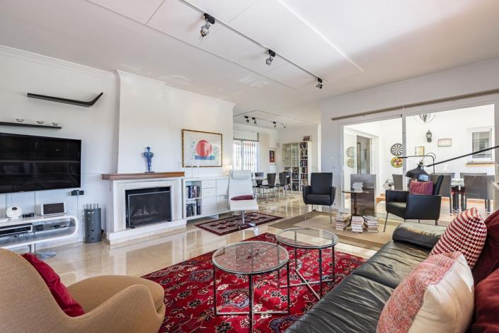 Image No.6-4 Bed Villa / Detached for sale