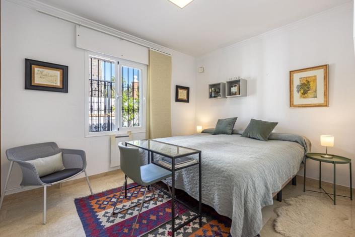 Image No.10-4 Bed Villa / Detached for sale