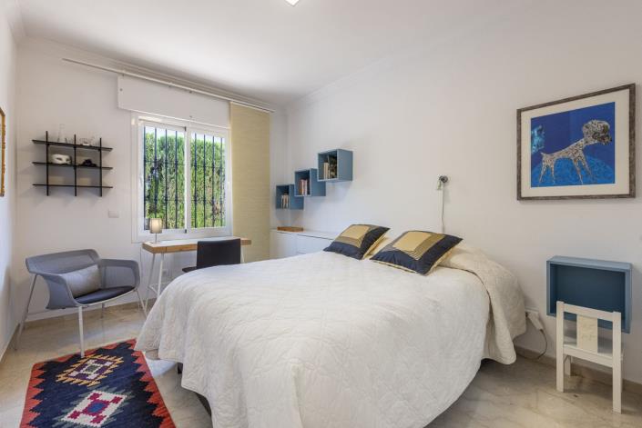 Image No.11-4 Bed Villa / Detached for sale