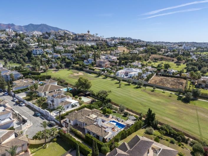 Image No.26-4 Bed Villa / Detached for sale