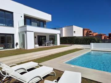 2-5bd7b9d04b45e33852eaf0ec6670150d