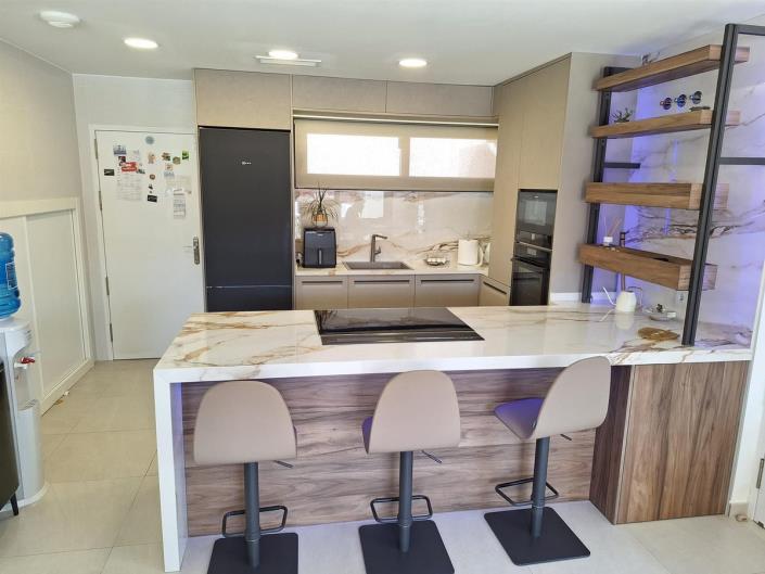 Image No.4-4 Bed Villa / Detached for sale