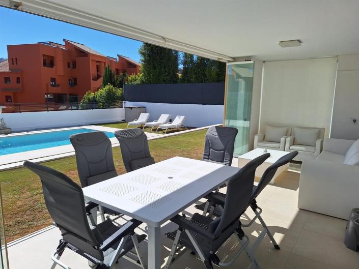 Image No.8-4 Bed Villa / Detached for sale