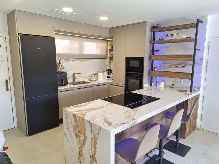 Image No.9-4 Bed Villa / Detached for sale