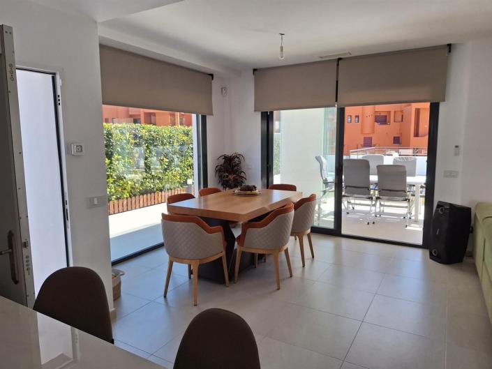 Image No.12-4 Bed Villa / Detached for sale