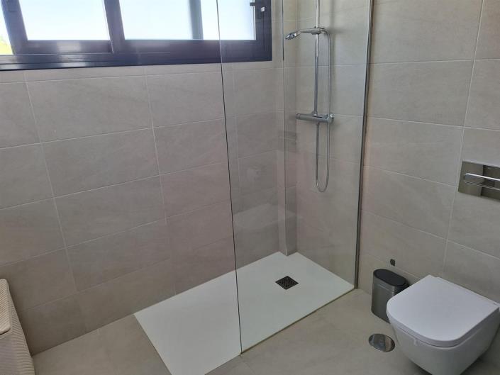 Image No.25-4 Bed Villa / Detached for sale