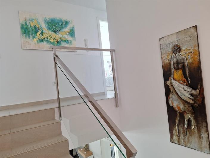 Image No.26-4 Bed Villa / Detached for sale