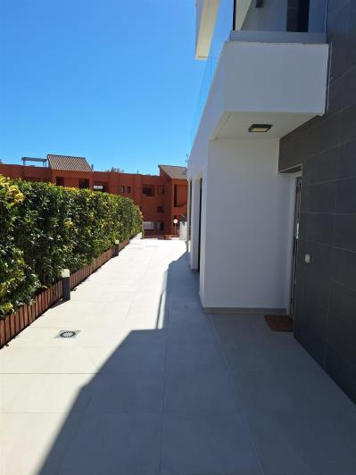 Image No.31-4 Bed Villa / Detached for sale