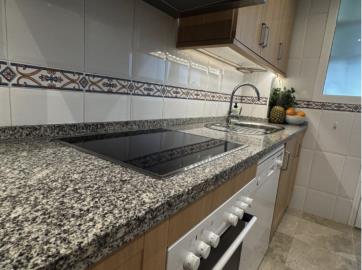 10-bb915d1cb19341576dcdc994b81ab9c5