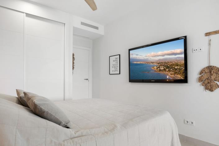 Image No.10-2 Bed Apartment for sale