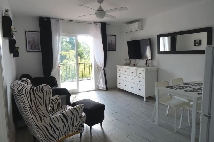 Image No.10-1 Bed Apartment for sale