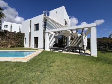 2-5bd7b9d04b45e33852eaf0ec6670150d