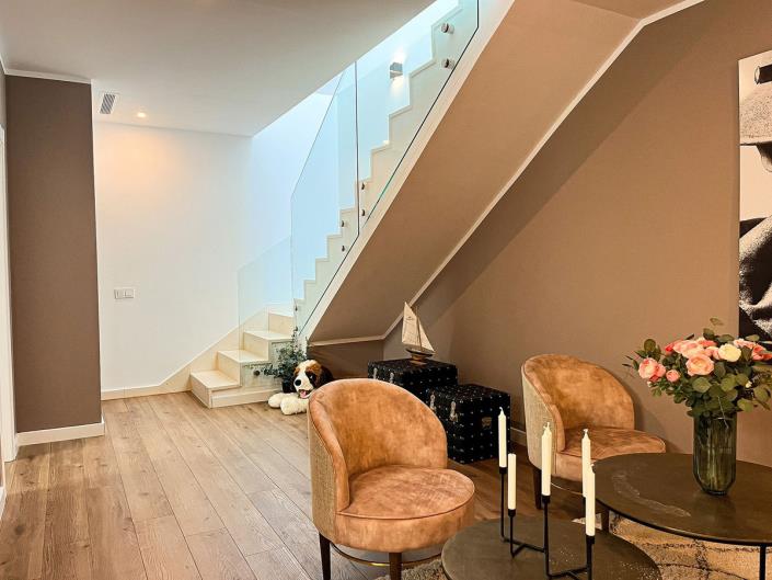 Image No.29-5 Bed Semi-Detached for sale