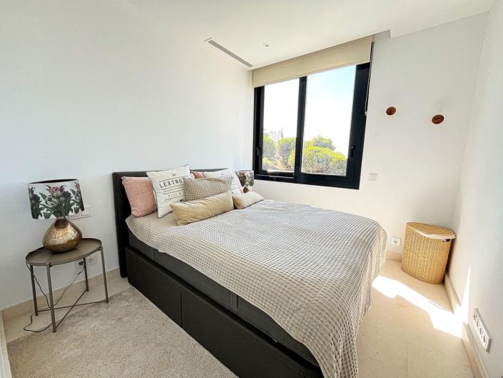 Image No.59-5 Bed Semi-Detached for sale