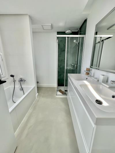 Image No.10-3 Bed Townhouse for sale