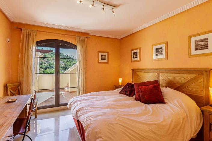 Image No.8-2 Bed Duplex for sale