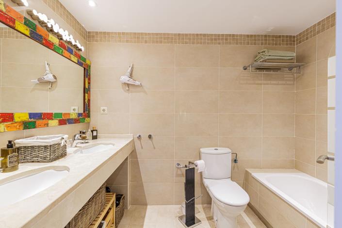 Image No.10-2 Bed Apartment for sale