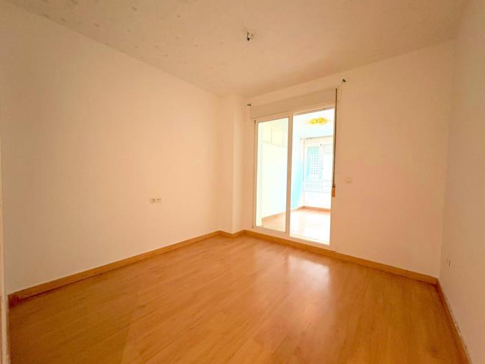 Image No.15-3 Bed Apartment for sale