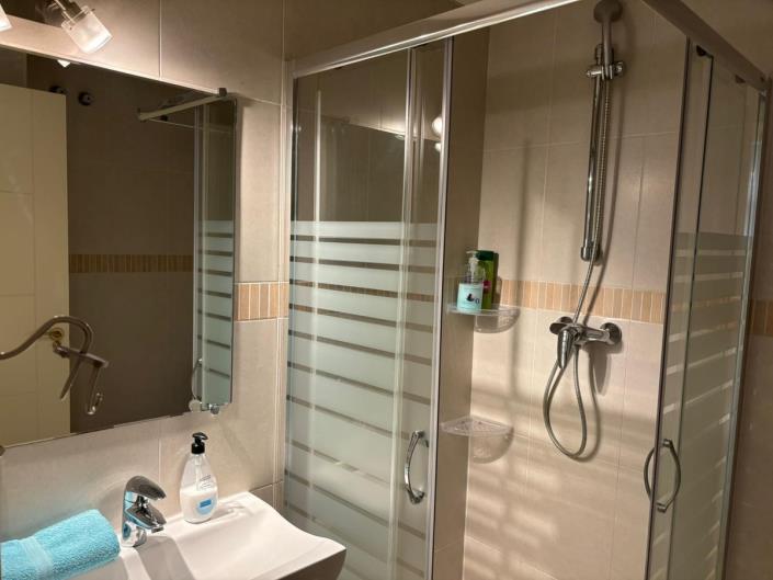 Image No.13-2 Bed Apartment for sale