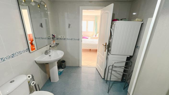 Image No.11-2 Bed Apartment for sale