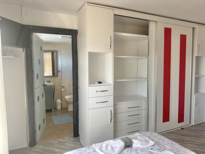 Image No.9-Studio for sale