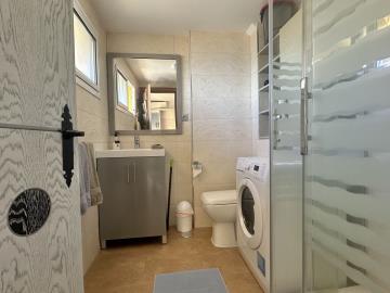 10-bb915d1cb19341576dcdc994b81ab9c5