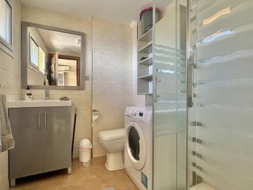 11-20939a0134ad724a8cb2a801094d15a4