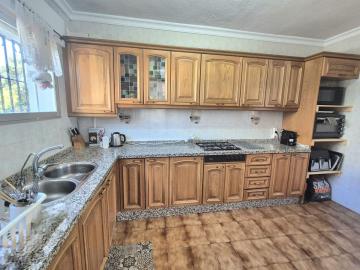 11-20939a0134ad724a8cb2a801094d15a4