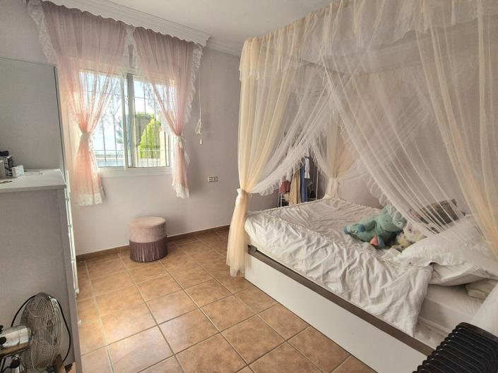 Image No.25-5 Bed Villa / Detached for sale