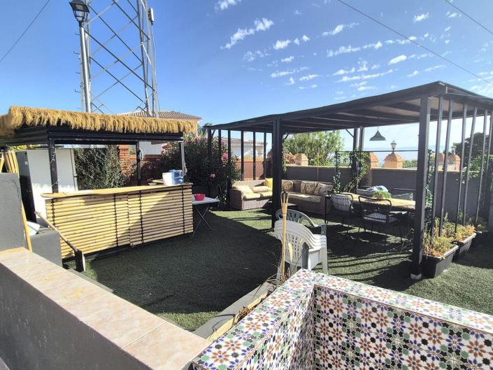 Image No.46-5 Bed Villa / Detached for sale