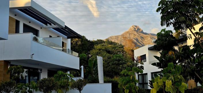 Image No.3-3 Bed Townhouse for sale