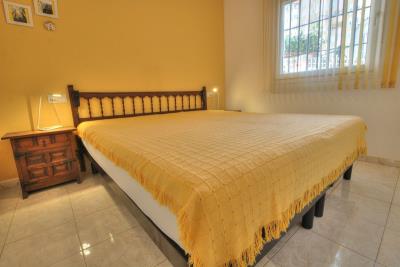 10-bb915d1cb19341576dcdc994b81ab9c5