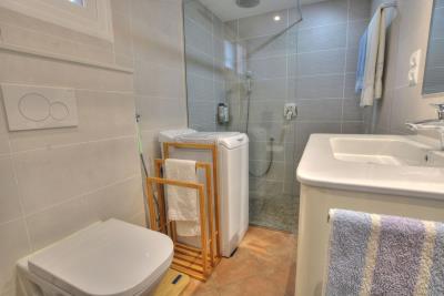 12-53013098fcab6c38b1379cd33298e050