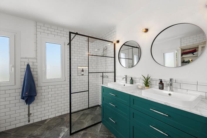 Image No.18-4 Bed Villa / Detached for sale