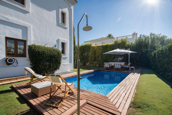 Image No.28-4 Bed Villa / Detached for sale