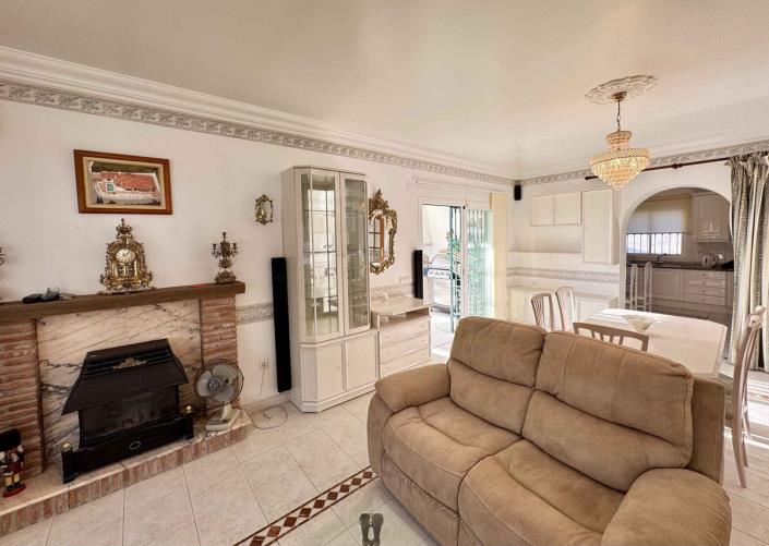 Image No.12-3 Bed Villa / Detached for sale