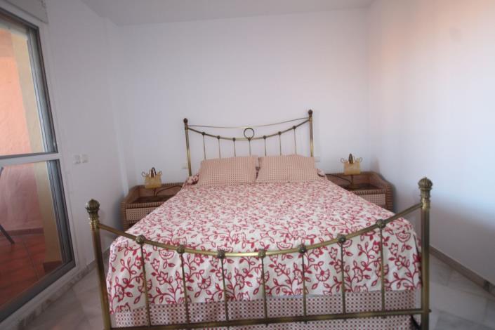 Image No.21-3 Bed Apartment for sale