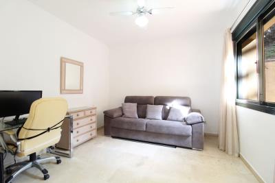 11-20939a0134ad724a8cb2a801094d15a4