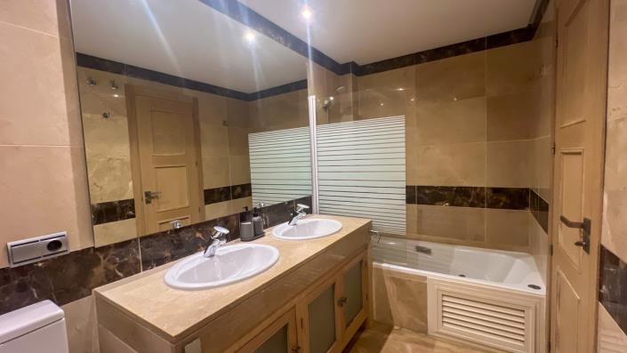 Image No.22-2 Bed Apartment for sale