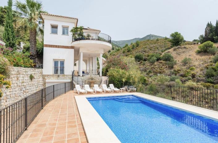 Image No.3-5 Bed Villa / Detached for sale