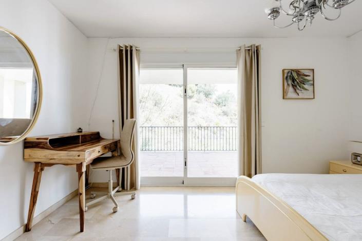 Image No.20-5 Bed Villa / Detached for sale