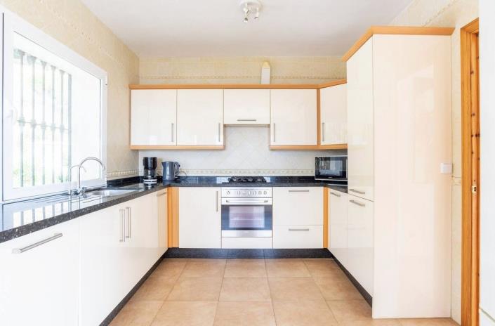 Image No.29-5 Bed Villa / Detached for sale