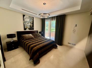 10-bb915d1cb19341576dcdc994b81ab9c5