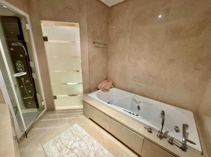 Image No.12-2 Bed Apartment for sale